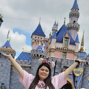 Meet your Posher, Naomi